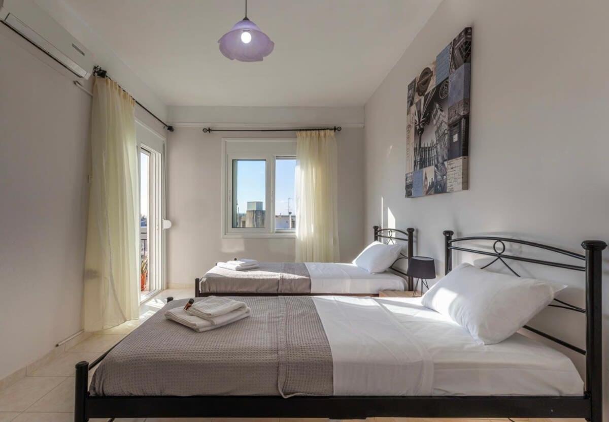 Comfy Central Square Gem With Balcony Apartment Kalamata Luaran gambar