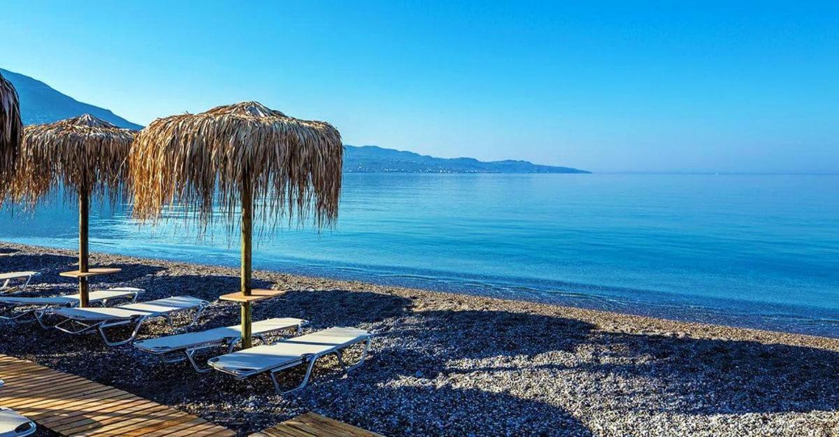 Comfy Central Square Gem With Balcony Apartment Kalamata Luaran gambar